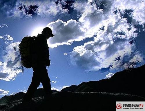 三招助你快速选择合适背包-铁血君客(北京)电子商务有限公司